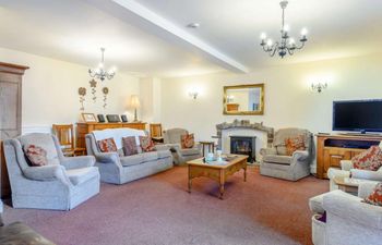 6 Bed in Brecon Holiday Cottage