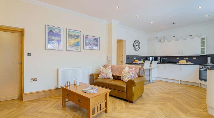 Photo of 1 Bed in Llandudno