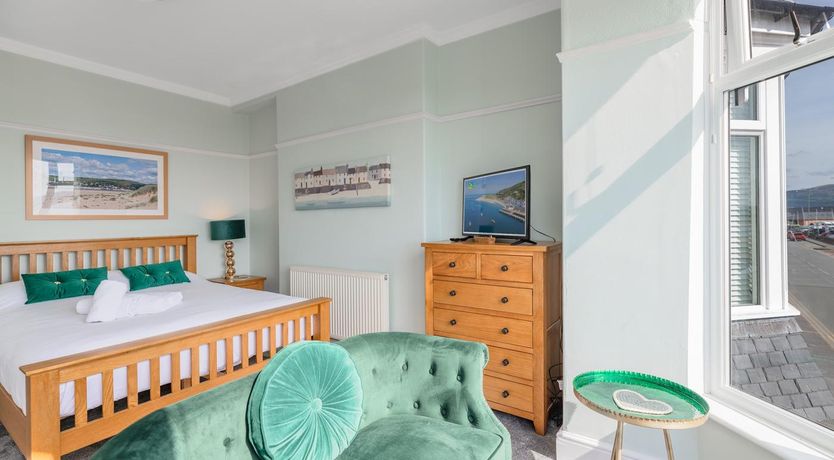 Photo of 3 Bed in Aberdyfi