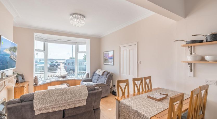 Photo of 3 Bed in Aberdyfi