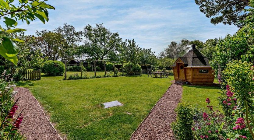 Photo of 6 Bed in Eastleigh