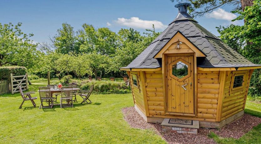 Photo of 6 Bed in Eastleigh