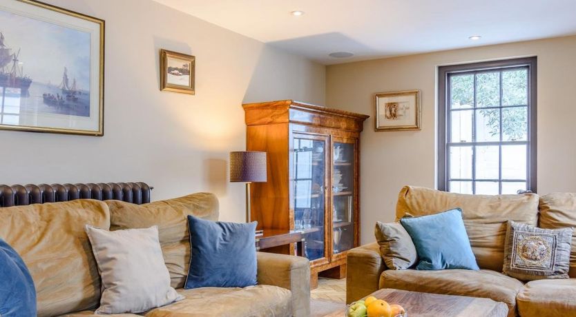 Photo of 3 Bed in Faversham