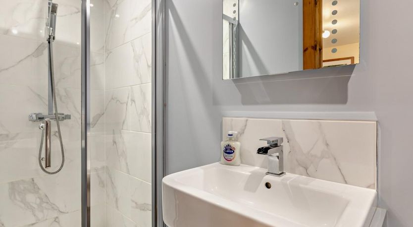 Photo of 2 Bed in Ilfracombe