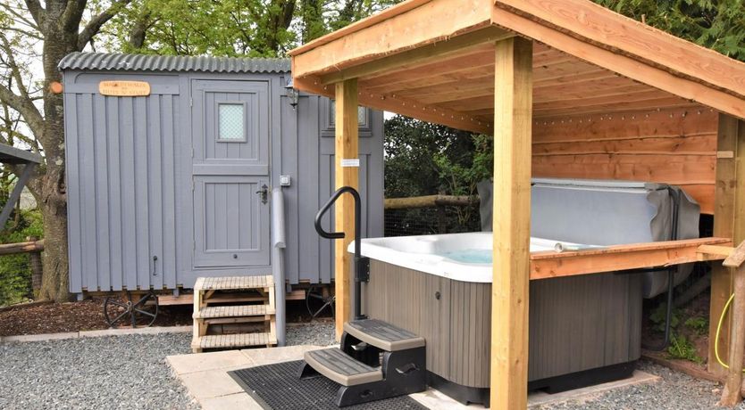 Photo of 1 Bed in Kingsthorne