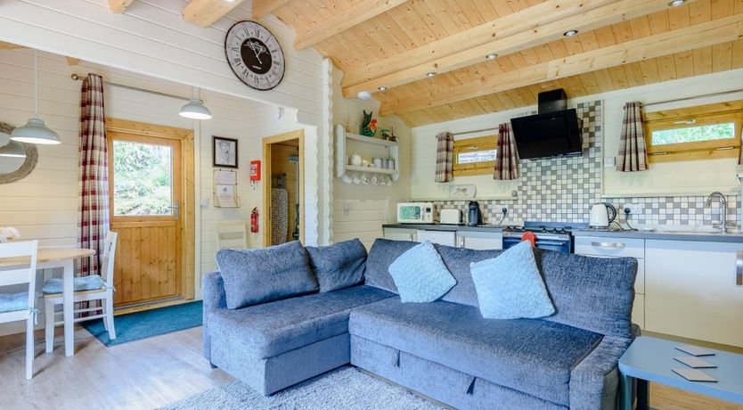 Photo of 1 Bed in Alverstone