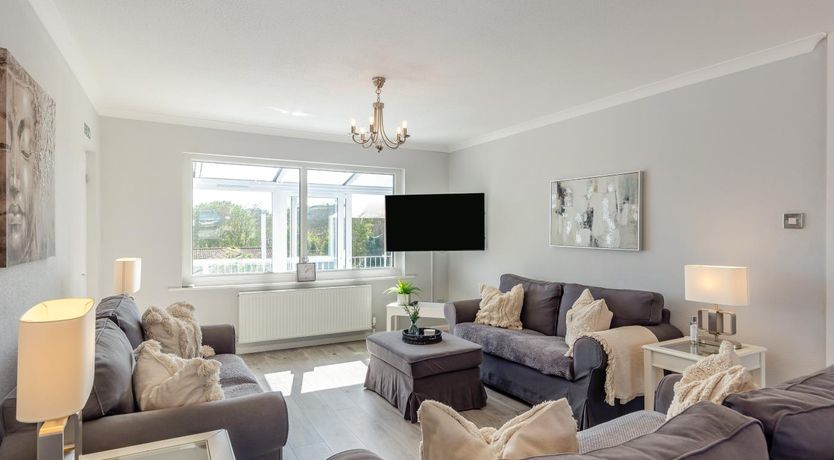 Photo of 3 Bed in St. Austell