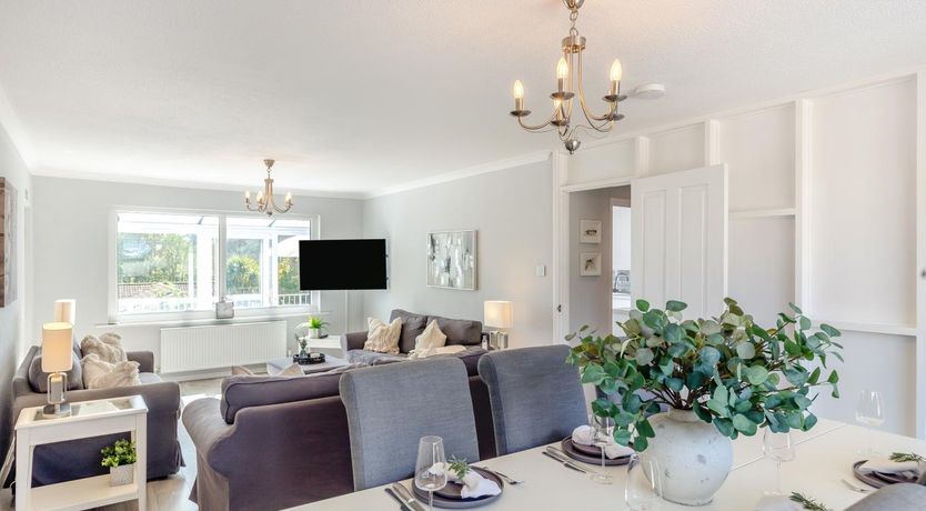 Photo of 3 Bed in St. Austell