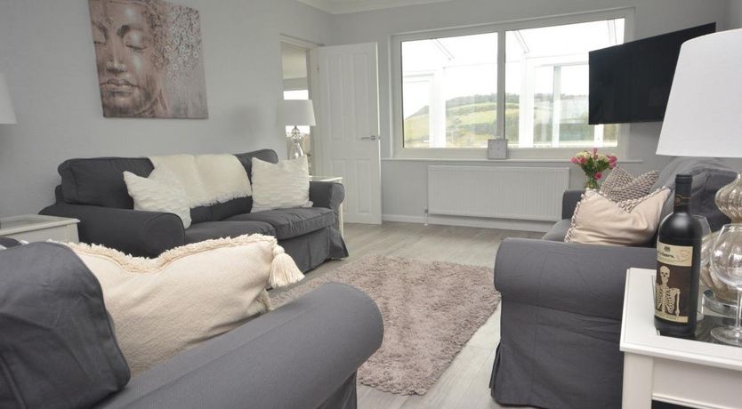 Photo of 3 Bed in Gorran Haven