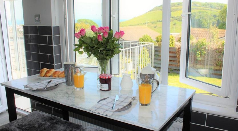 Photo of 3 Bed in Gorran Haven