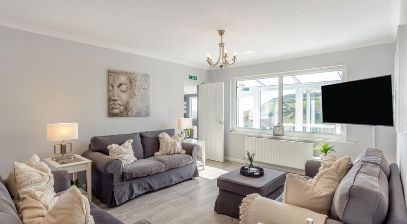 Photo of 3 Bed in St. Austell