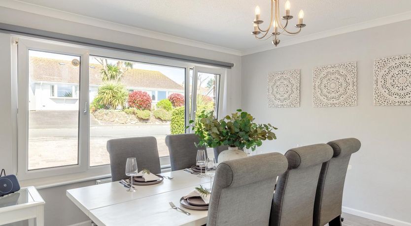 Photo of 3 Bed in St. Austell