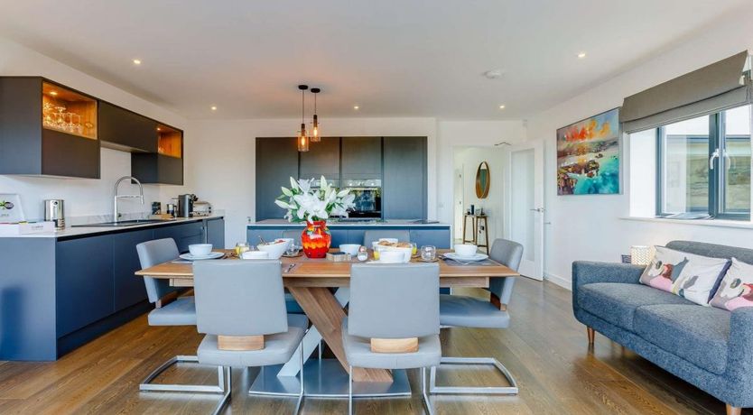 Photo of 3 Bed in Watchet