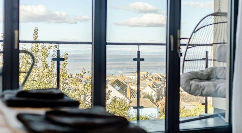 Photo of 3 Bed in Watchet