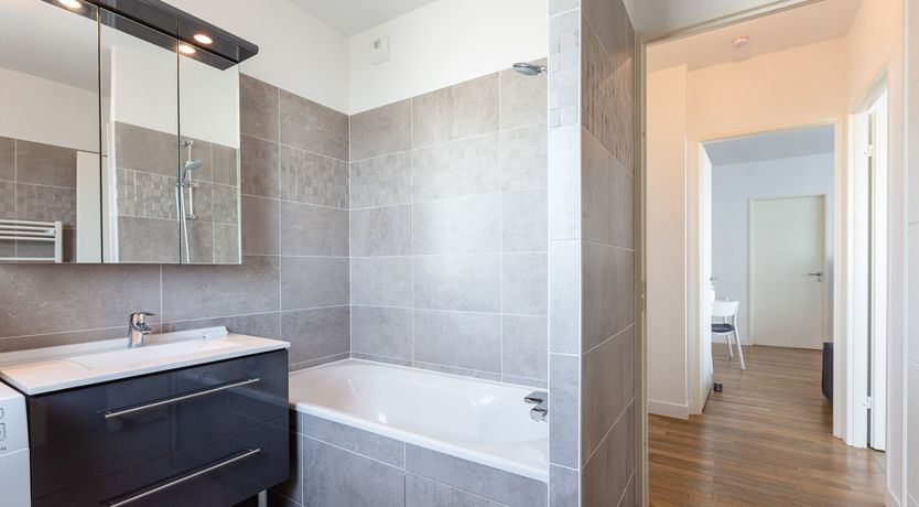 Photo of Ice Cube Heights