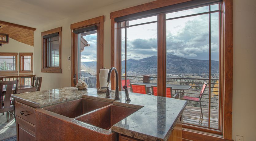 Photo of Rollingstone Ridge