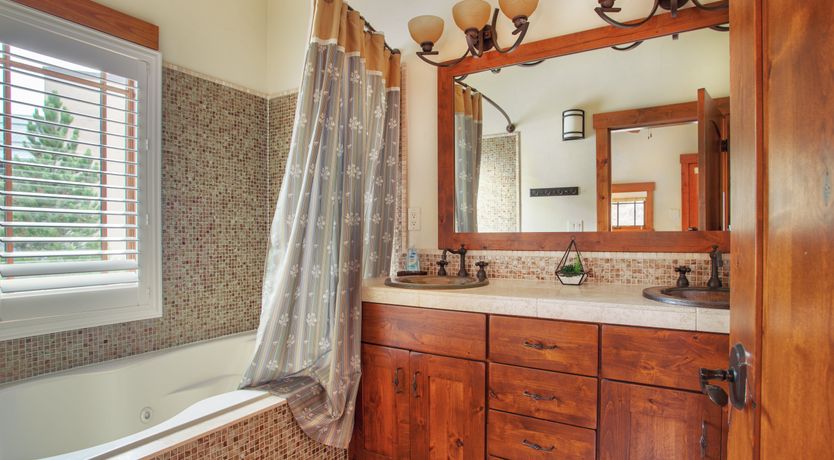 Photo of Rollingstone Ridge