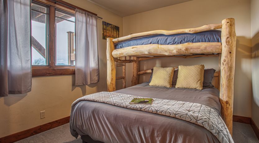 Photo of Rollingstone Ridge