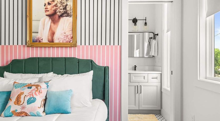 Photo of Dolly's Rainbow