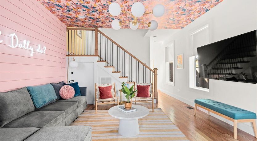 Photo of Dolly's Rainbow