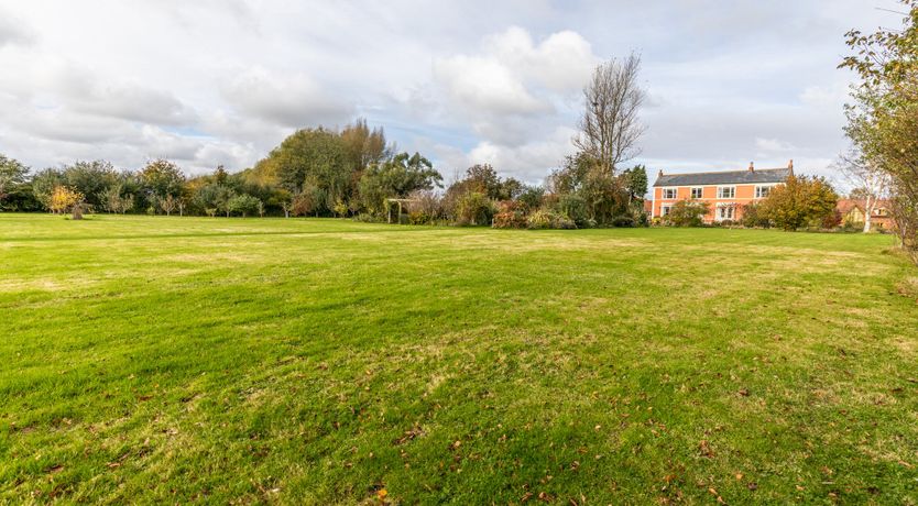 Photo of Victoriana Farm