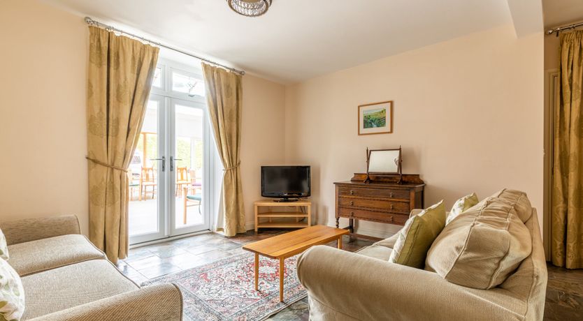 Photo of Victoriana Farm