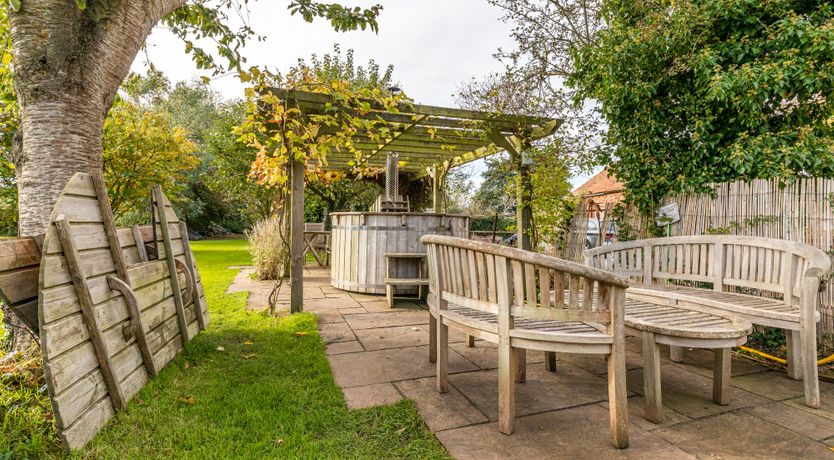 Photo of Victoriana Farm