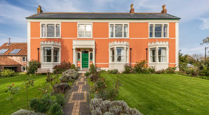 Photo of Victoriana Farm