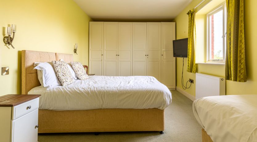 Photo of Victoriana Farm