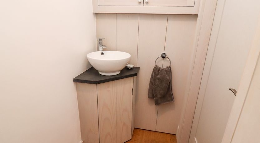 Photo of Stow Cottage Barn