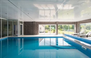 Pools of Blue Holiday Cottage