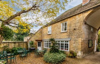 Courtyard Holiday Cottage