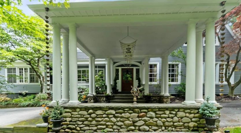 Photo of Hudson Grandeur