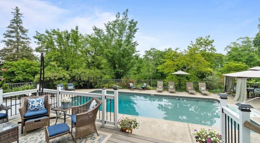 Photo of Hudson Grandeur