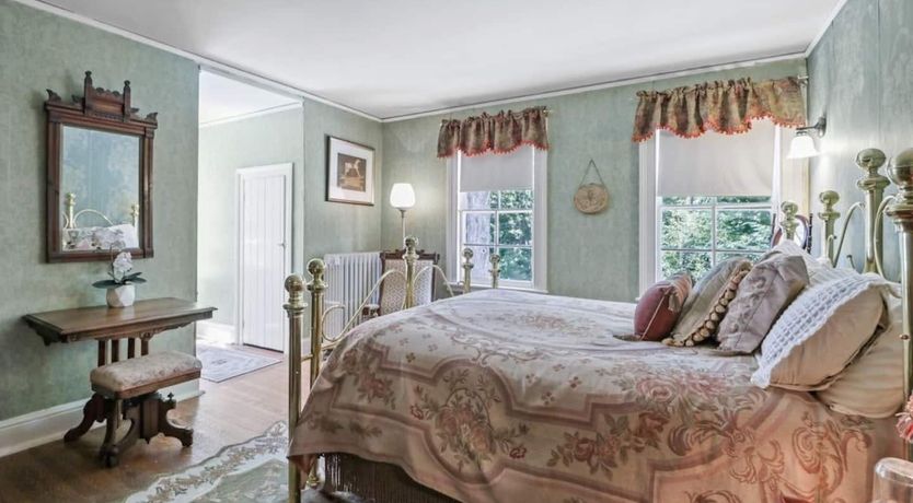 Photo of Hudson Grandeur