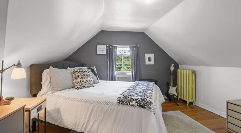 Photo of Hudson Grandeur