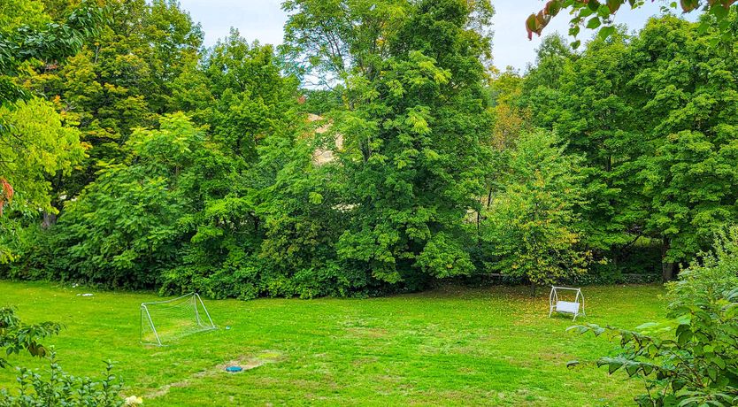 Photo of Hudson Grandeur