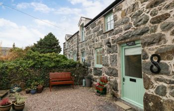 Bryn Aber Bach Holiday Cottage