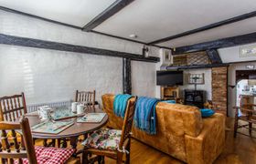 Brown Leather Lodgings Holiday Cottage