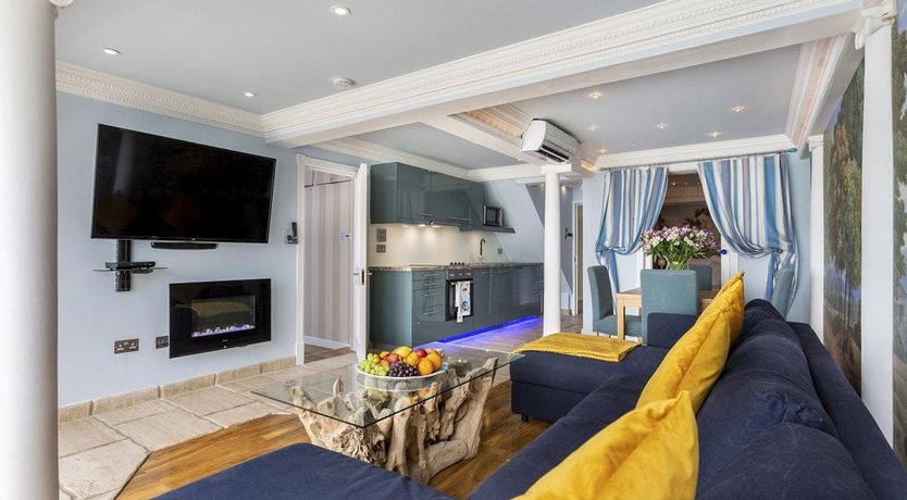 Photo of Blue Horizon