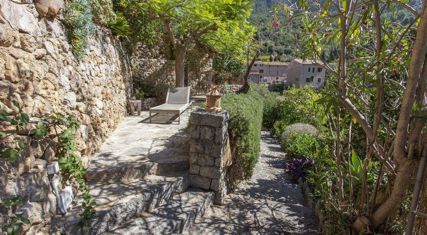 Photo of Climbing Gardens