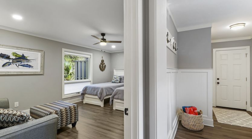 Photo of Oyster & Pearl