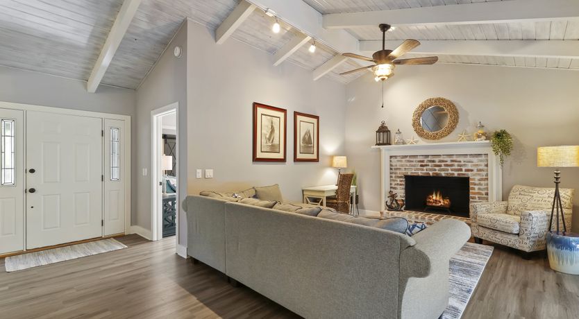 Photo of Oyster & Pearl