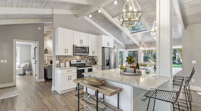 Photo of Oyster & Pearl