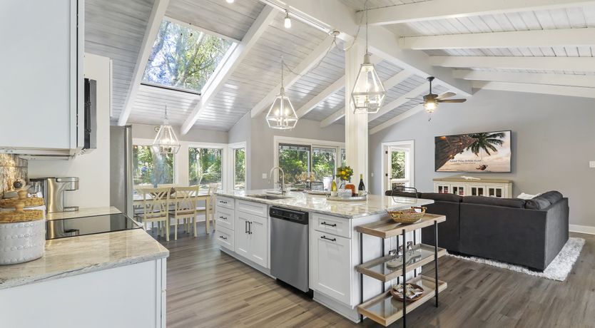 Photo of Oyster & Pearl