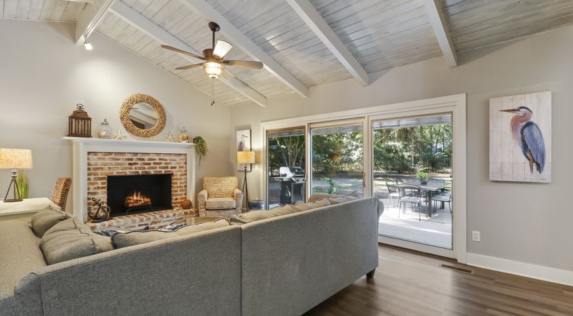 Photo of Oyster & Pearl