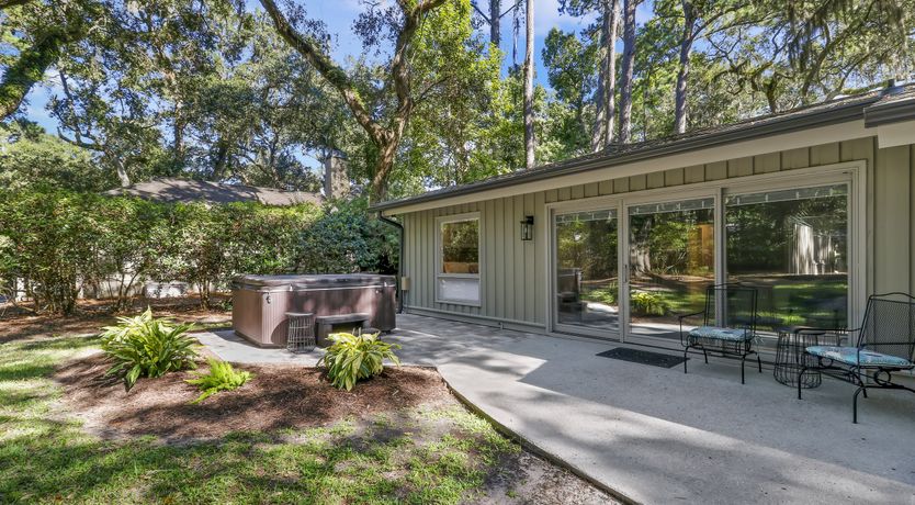 Photo of Oyster & Pearl