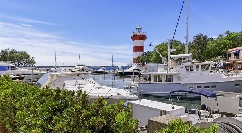 Photo of Oyster & Pearl