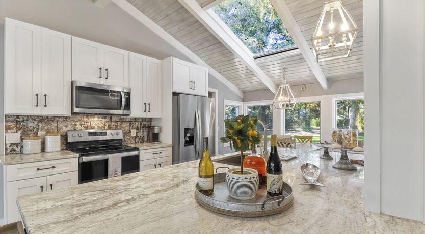 Photo of Oyster & Pearl