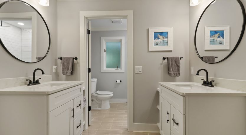 Photo of Oyster & Pearl